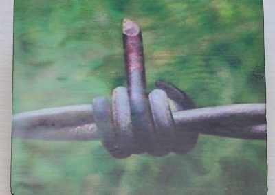 Wire Middle Finger
